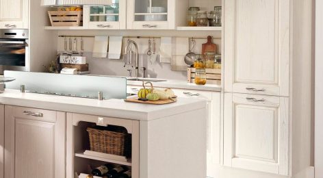 Встроенный холодильник тренд в дизайне кухни